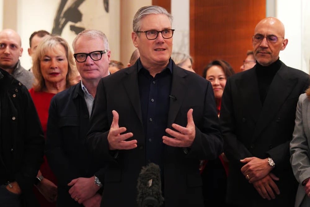 Thủ tướng Anh thăm chính thức Trung Quốc