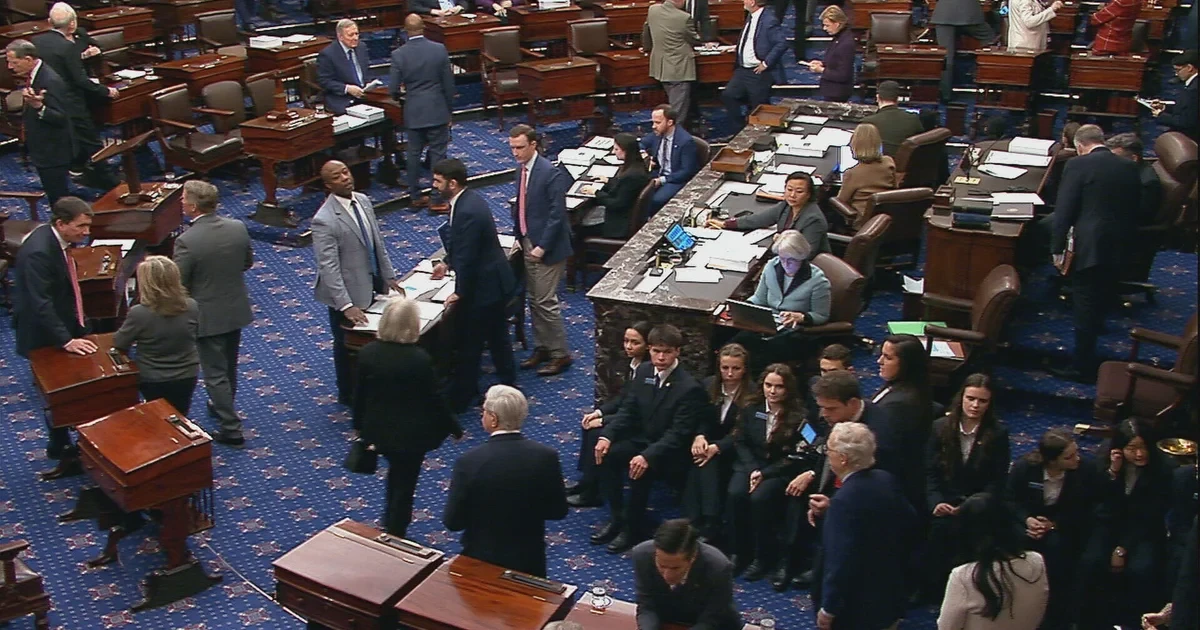 Thượng viện Mỹ thông qua gói chi tiêu 1.200 tỷ USD, chính phủ vẫn đối mặt đóng cửa ngắn hạn