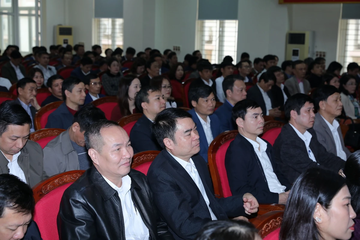 Công bố Quyết định bổ nhiệm đồng chí Đỗ Đức Quế giữ chức vụ Giám đốc Sở Giáo dục và Đào tạo tỉnh Thanh Hóa