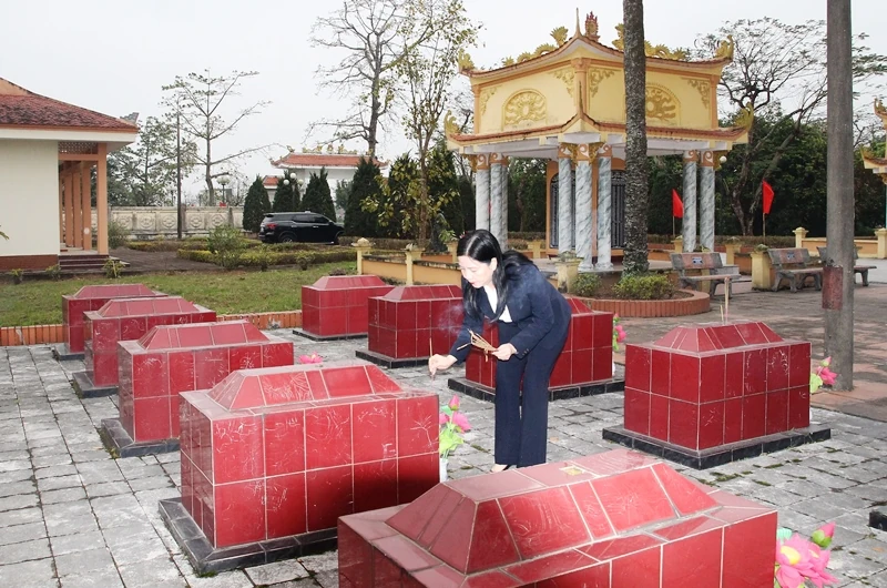 Chủ nhiệm Ủy ban Kiểm tra Tỉnh ủy kiểm tra tình hình sản xuất, đời sống Nhân dân các xã Nga Sơn, Nga Thắng