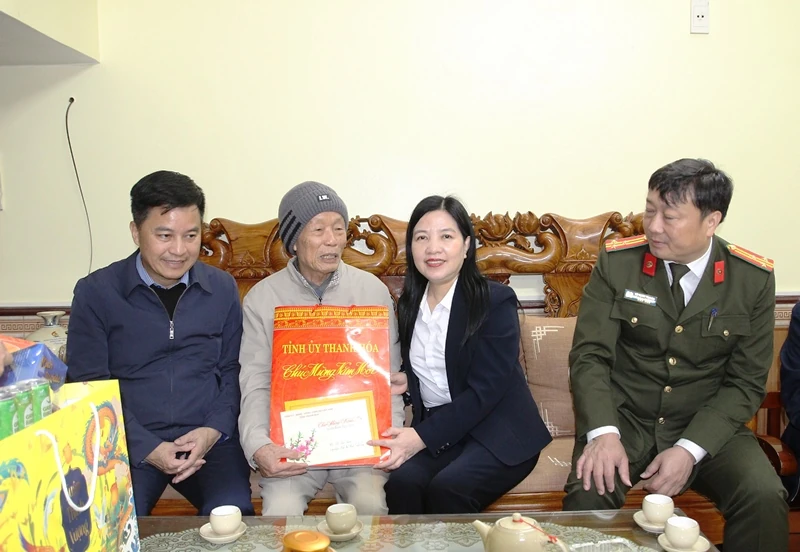 Chủ nhiệm Ủy ban Kiểm tra Tỉnh ủy kiểm tra tình hình sản xuất, đời sống Nhân dân các xã Nga Sơn, Nga Thắng