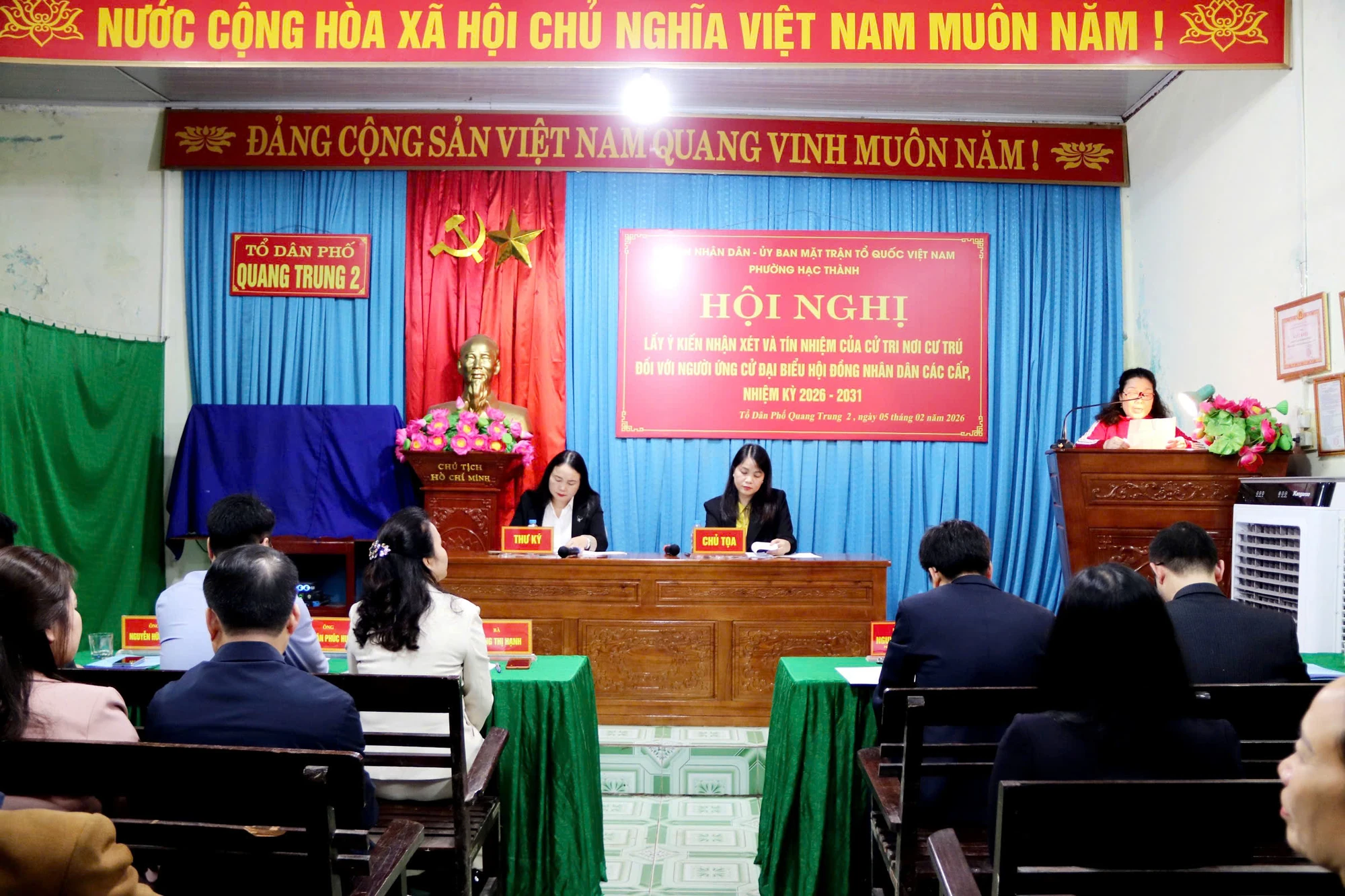 Cử tri Tổ dân phố Quang Trung 2, phường Hạc Thành thống nhất giới thiệu 6 người ứng cử đại biểu HĐND các cấp