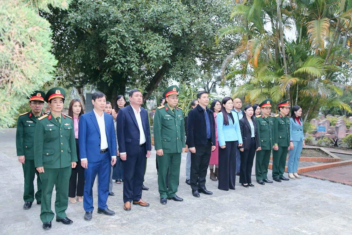 Quan tâm chăm lo cho các đối tượng chính sách, người cao tuổi, hộ có hoàn cảnh khó khăn