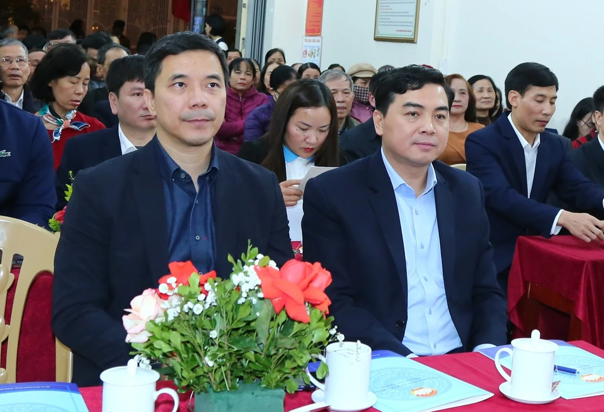 Cử tri Tổ dân phố Ba Đình 5 thống nhất giới thiệu 4 người ứng cử đại biểu HĐND các cấp nhiệm kỳ 2026-2031