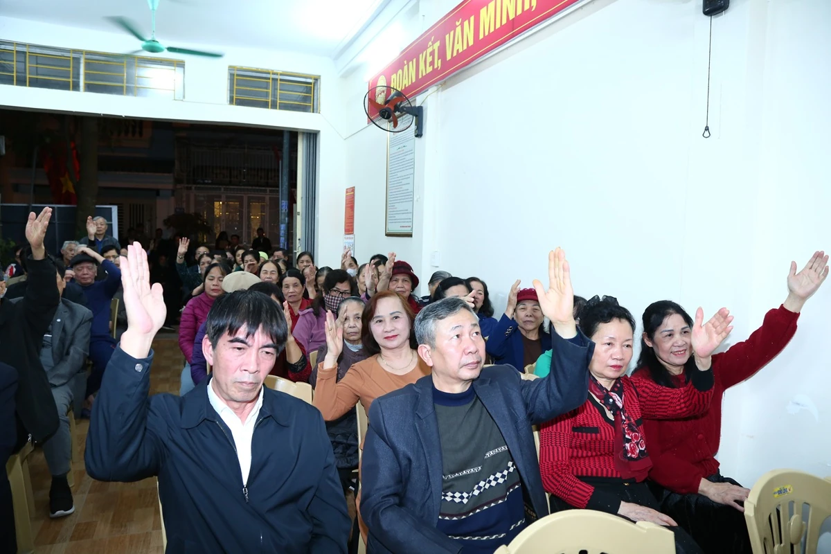 Cử tri Tổ dân phố Ba Đình 5 thống nhất giới thiệu 4 người ứng cử đại biểu HĐND các cấp nhiệm kỳ 2026-2031