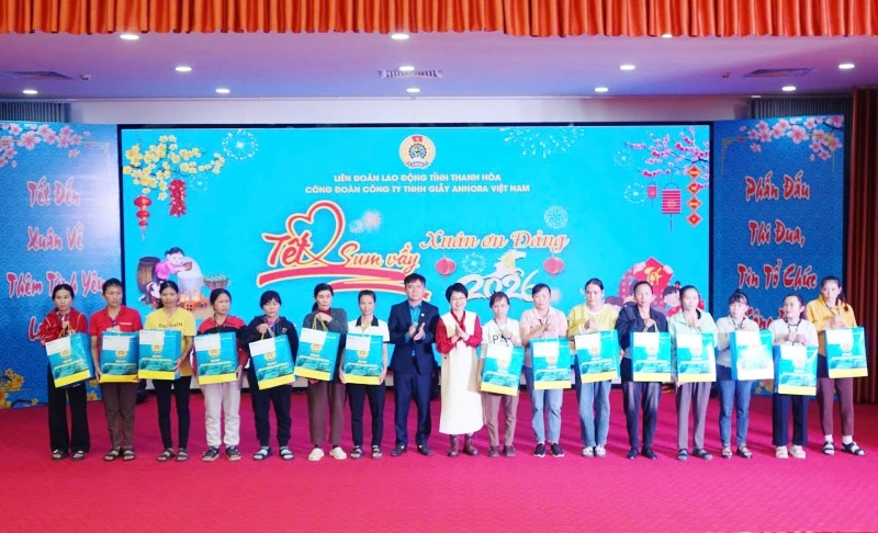 Chăm lo Tết cho đoàn viên, người lao động Công ty Giầy Annora Việt Nam