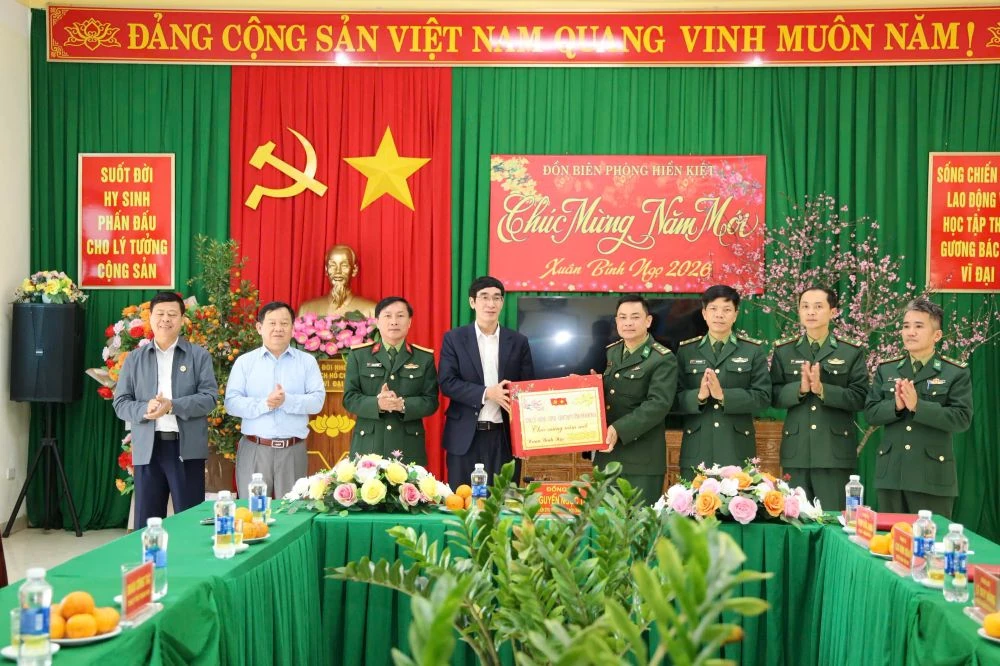 Trưởng Ban Nội chính Tỉnh ủy Nguyễn Ngọc Tiến kiểm tra tình hình sản xuất và đời sống Nhân dân các xã Phú Lệ, Hồi Xuân