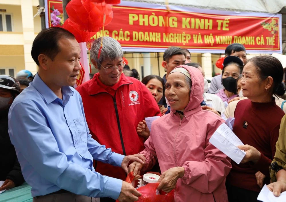 Xã Cẩm Thạch tổ chức chương trình “Tết Nhân ái” xuân Bính Ngọ 2026