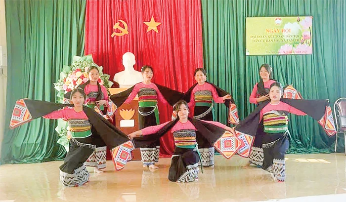 Tam Thanh “giữ hồn” văn hóa Thái