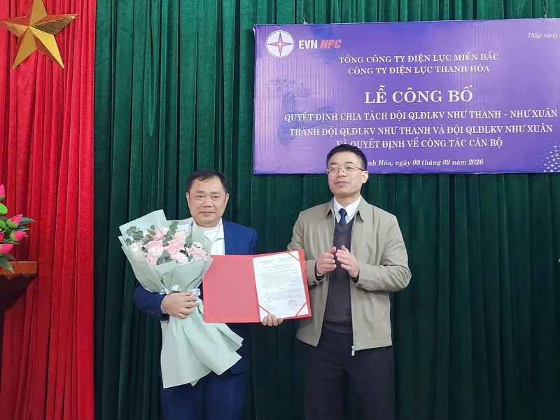 Công ty Điện lực Thanh Hóa công bố quyết định chia tách, thành lập các Đội Quản lý Điện lực khu vực