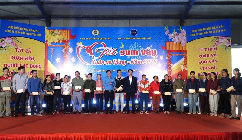 Ấm áp “Tết sum vầy - Xuân ơn Đảng” 