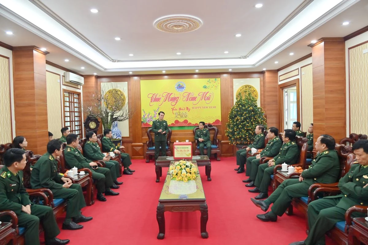 Tư lệnh Bộ đội Biên phòng thăm, chúc tết Ban Chỉ huy Bộ đội Biên phòng tỉnh Thanh Hóa
