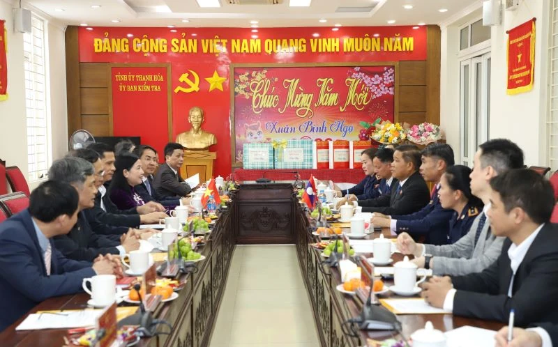 Đoàn đại biểu Ủy ban Kiểm tra - Thanh tra tỉnh Hủa Phăn thăm, chúc tết Ủy ban Kiểm tra Tỉnh ủy và Thanh tra tỉnh Thanh Hóa