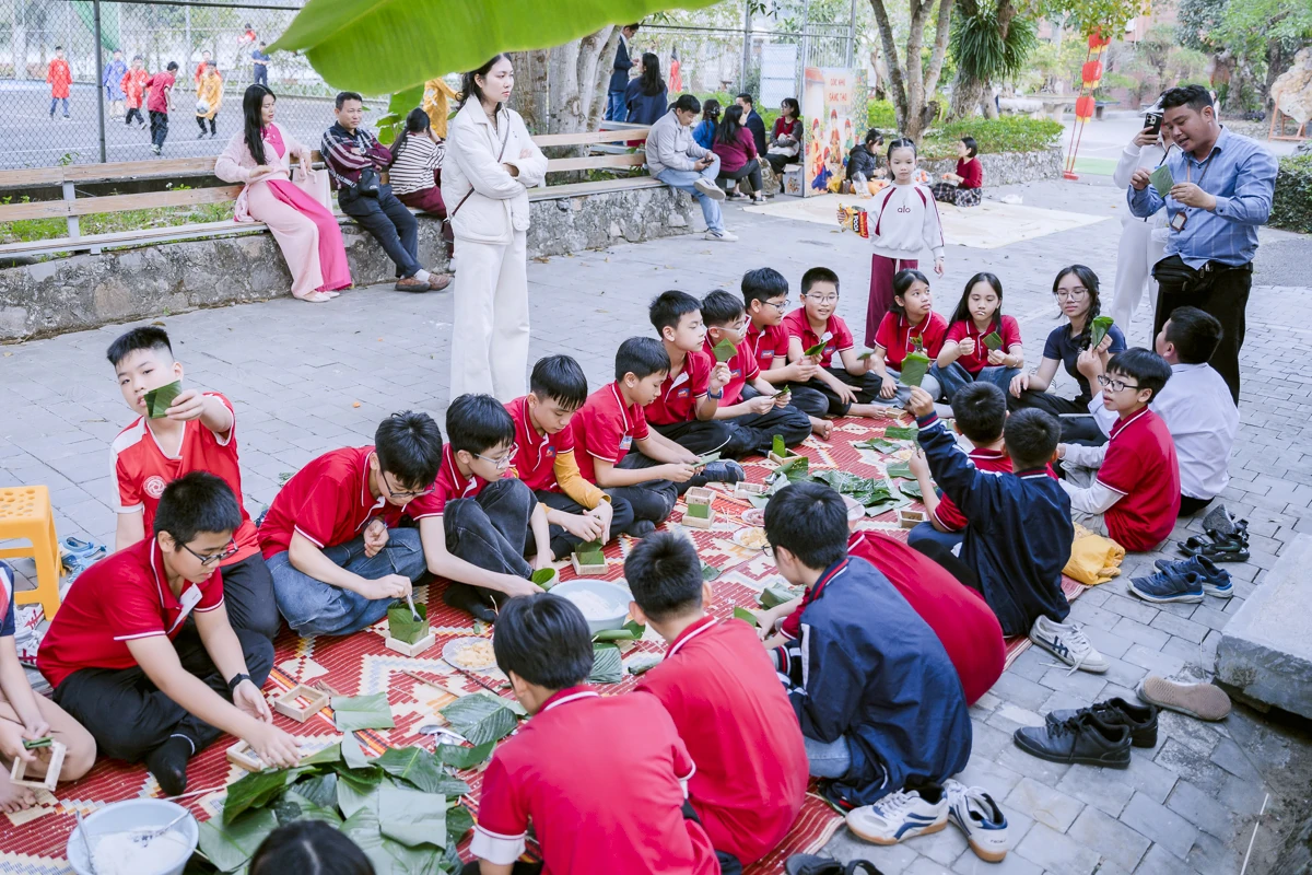 Đón Tết 2026 tại Động Tiên Sơn: Lung linh cảnh sắc, phong phú trải nghiệm