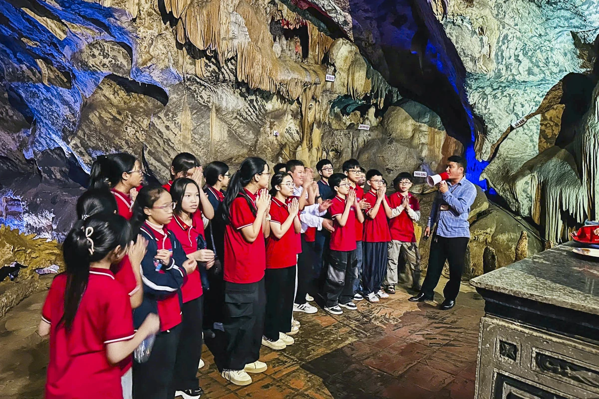 Đón Tết 2026 tại Động Tiên Sơn: Lung linh cảnh sắc, phong phú trải nghiệm