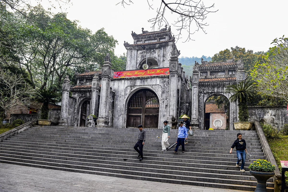 Đền Bà Triệu chỉnh trang cảnh quan, sẵn sàng đón Tết Bính Ngọ