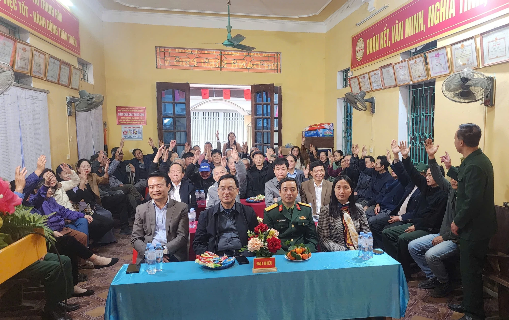 Cử tri phố Nam Sơn 1 thống nhất giới thiệu người ứng cử đại biểu HĐND các cấp