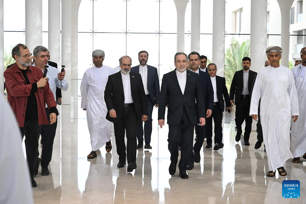 Mỹ áp lệnh trừng phạt mới lên Iran, bất chấp Tehran đánh giá tích cực đàm phán với Washington tại Oman