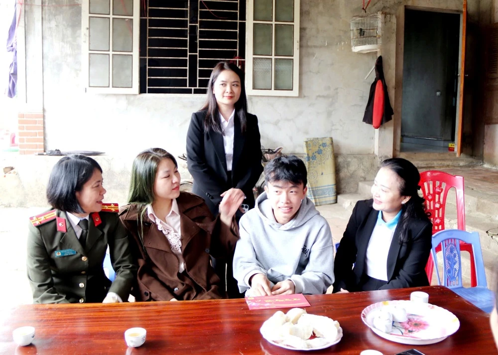 Xuân ấm trẻ em mồ côi