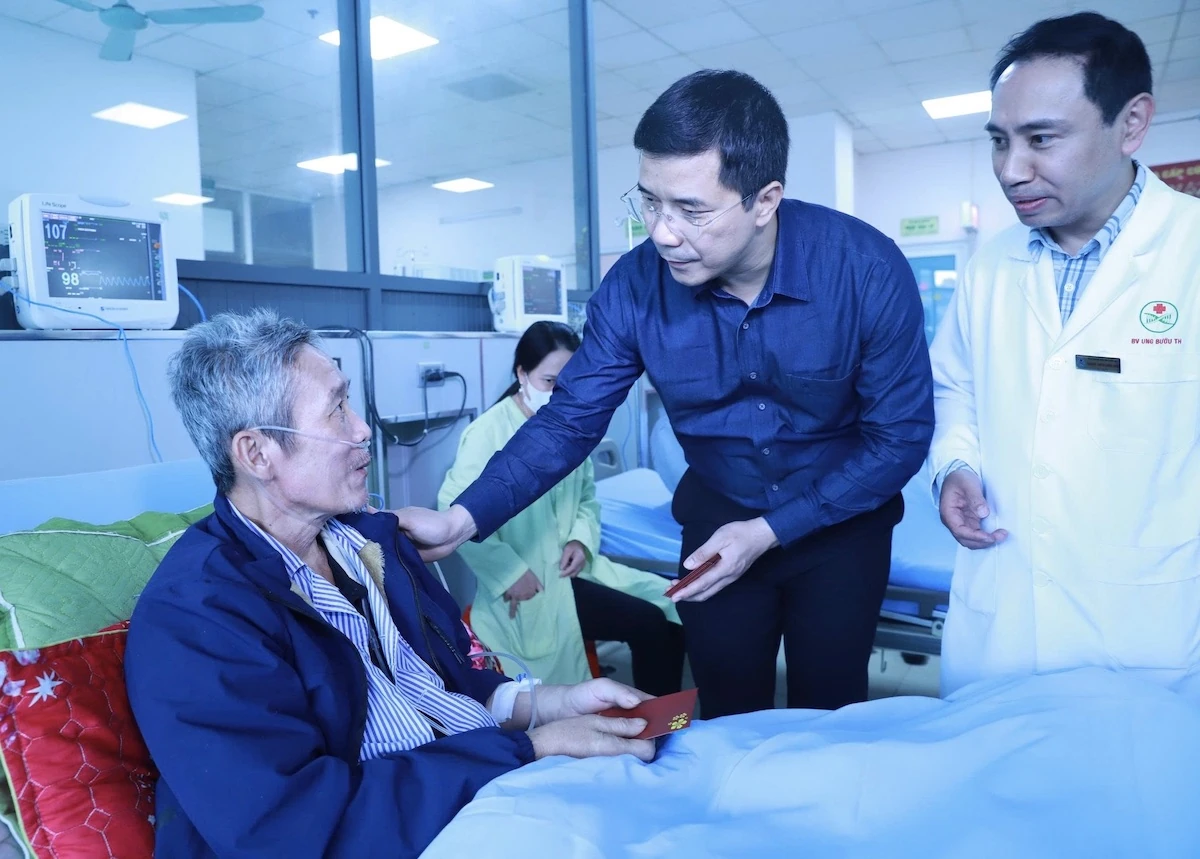 Chăm lo Tết cho bệnh nhân nghèo tại các cơ sở y tế