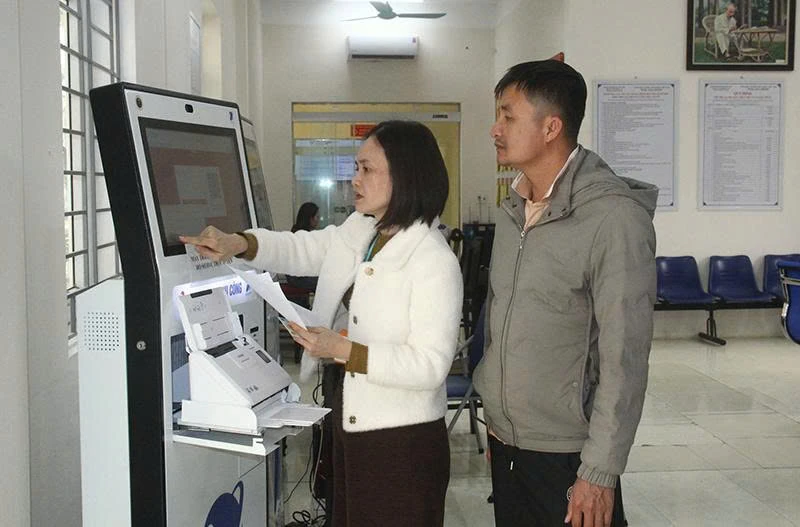 Lấy người dân là trung tâm phục vụ