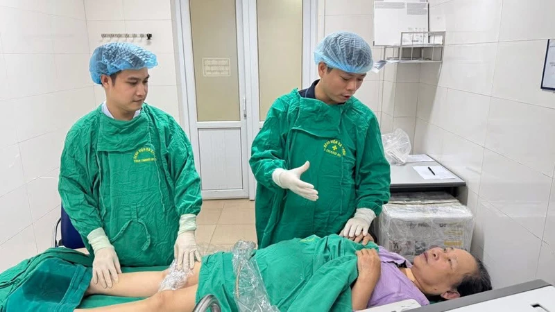 Người thầy thuốc tận tâm, sáng tạo