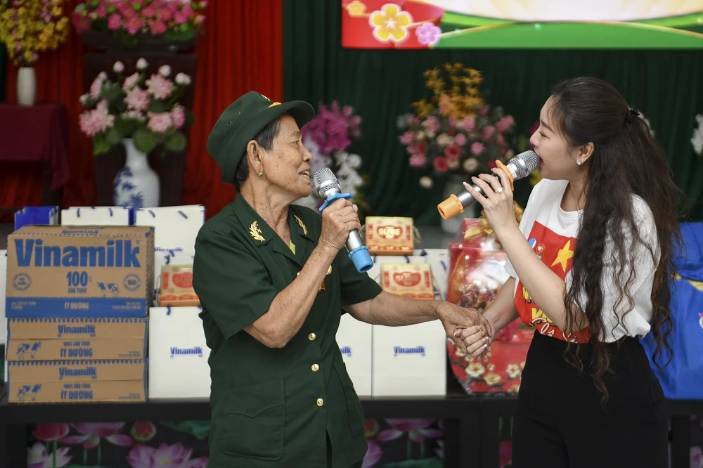 Hơn 61.000 sản phẩm dinh dưỡng Vinamilk đến với thương binh, người khó khăn dịp tết