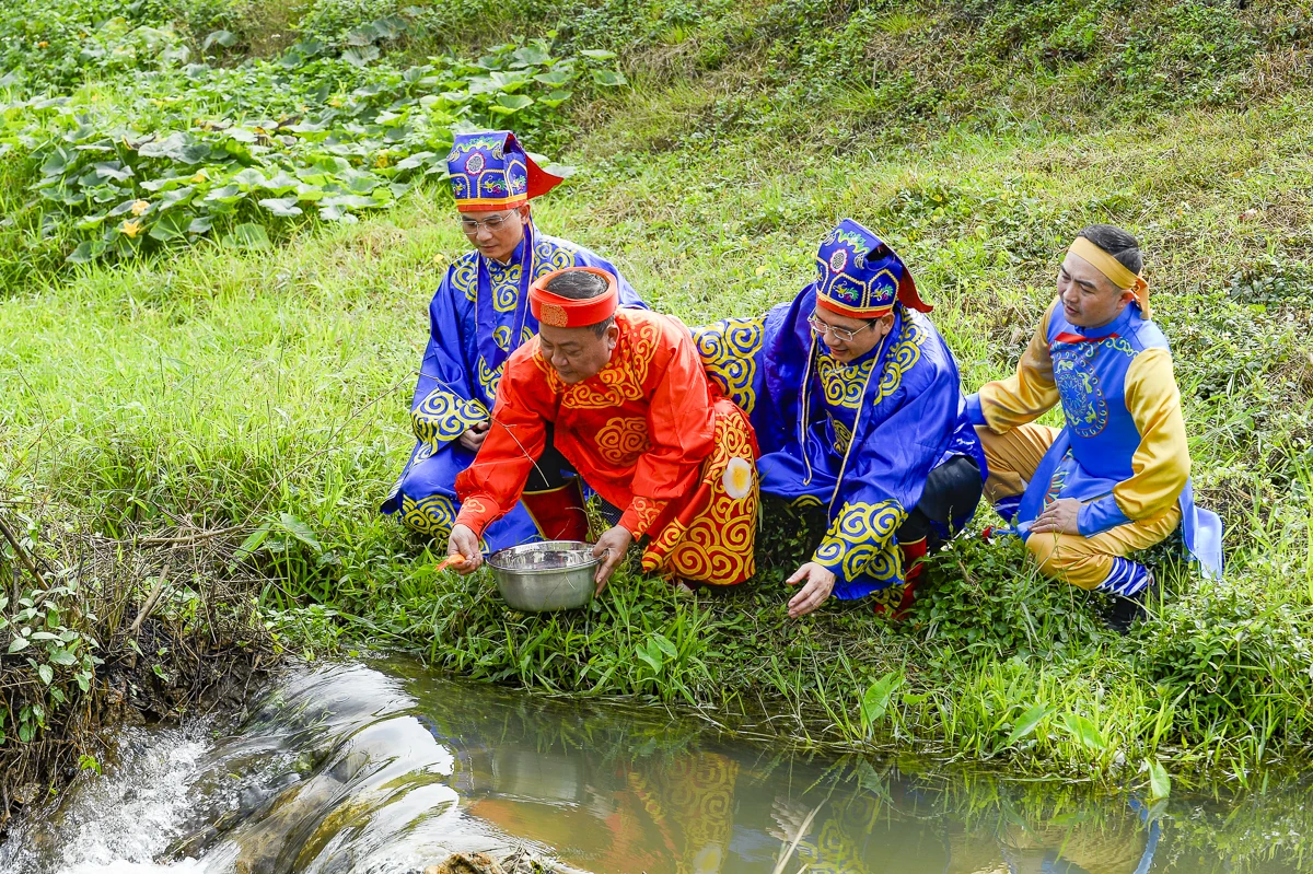 Tái hiện lễ thượng nêu, gìn giữ hồn Tết Việt tại Thành Nhà Hồ