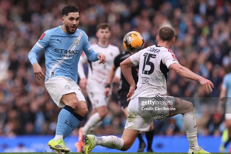 Thủ quân Doãn Ngọc Tân thay mặt đội Thanh Hóa cảm ơn người hâm mộ; Onana bị CĐV Thổ Nhĩ Kỳ tẩy chay