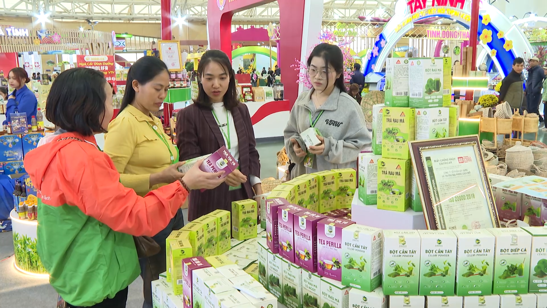 Gần 25 nghìn lượt khách tham quan gian hàng Thanh Hóa tại Hội chợ Mùa Xuân