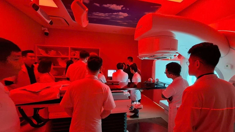 Bệnh viện Ung bướu Thanh Hóa lắp đặt hệ thống máy xạ trị gia tốc hiện đại bậc nhất