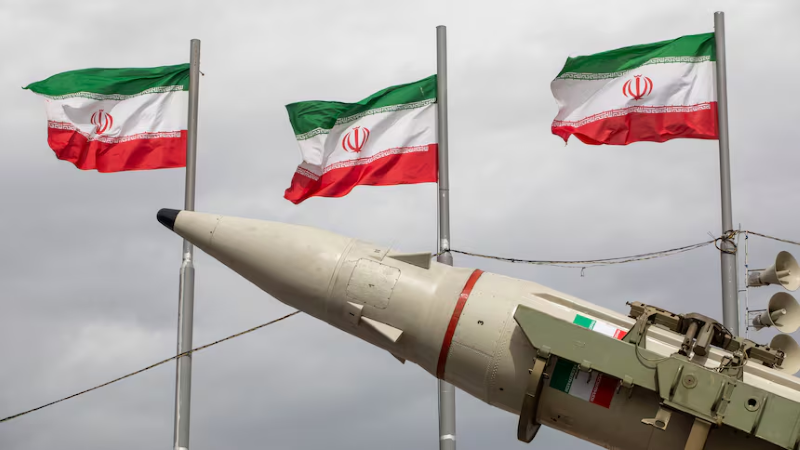 Mỹ - Iran: Đàm phán trong bóng mây chiến sự