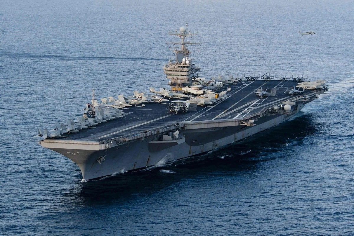 Ông Trump để ngỏ khả năng điều thêm tàu sân bay tới Trung Đông