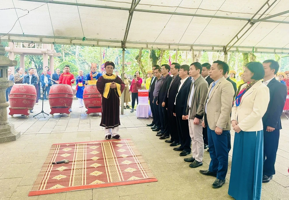 Khai hội Xuân Bính Ngọ tại đền thờ vua Lê Thái Tổ