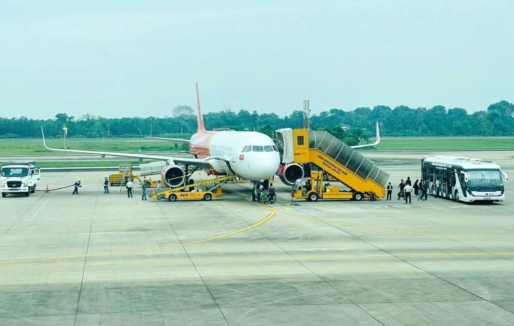 Những chuyến bay chở ngày xuân đoàn tụ