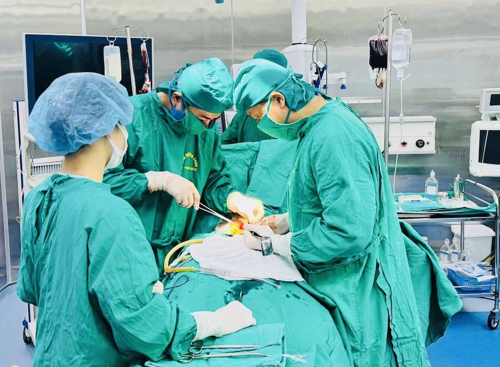 Những người giữ sự sống trong đêm giao thừa