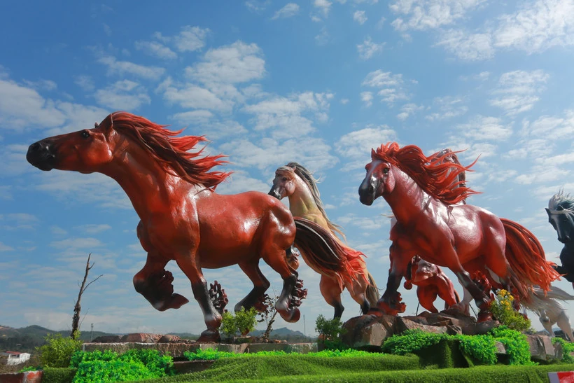 Linh vật Bính Ngọ 2026 và ý nghĩa văn hóa đặc sắc của ngựa