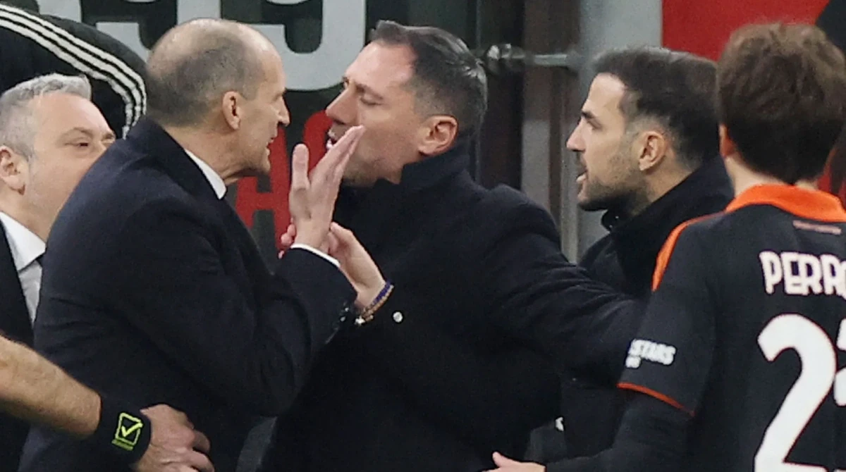 Xuân Son được quan tâm lớn trong ngày Nam Định trở lại tập luyện; HLV Fabregas bị mắng là “đồ trẻ con”