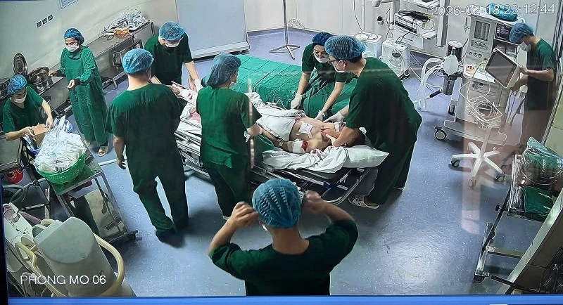 Tập trung cấp cứu, điều trị cho 10 nạn nhân trong vụ giết người tại phường Nghi Sơn