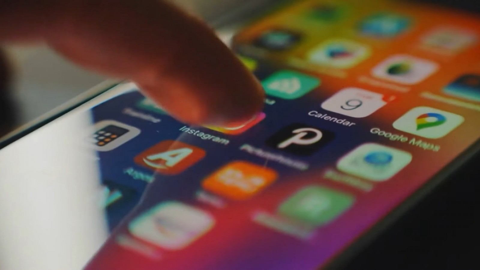 Bồ Đào Nha siết chặt độ tuổi sử dụng mạng xã hội