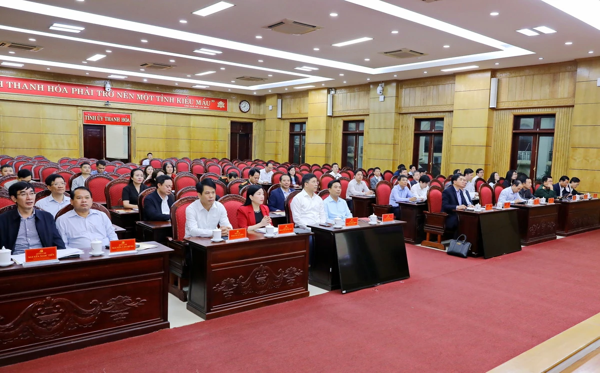 Quyết tâm cao trong lãnh đạo, chỉ đạo tổ chức thành công cuộc bầu cử đại biểu Quốc hội khóa XVI và đại biểu HĐND các cấp