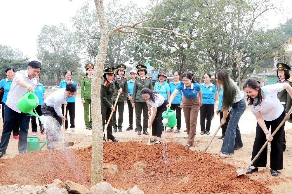 Hội LHPN tỉnh Thanh Hóa phát động hưởng ứng Tết trồng cây