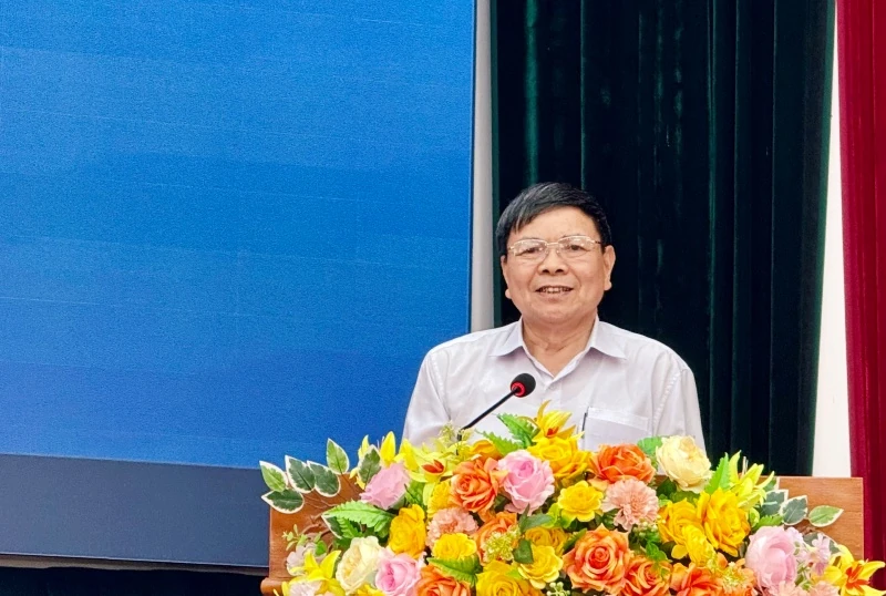 Hội nghị tiếp xúc cử tri, vận động bầu cử với những người ứng cử ĐBQH khóa XVI tại đơn vị bầu cử số 1