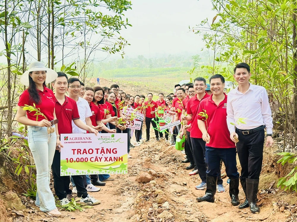 Agribank Nam Thanh Hóa tổ chức Tết trồng cây 2026