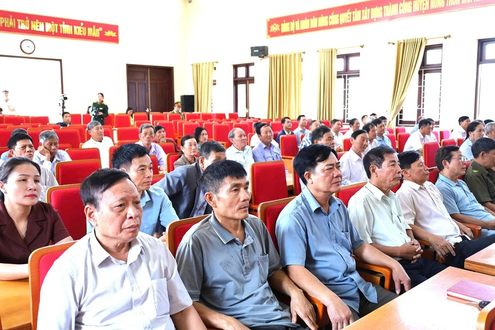 Hội nghị tiếp xúc cử tri, vận động bầu cử với những người ứng cử ĐBQH khóa XVI tại đơn vị bầu cử số 3