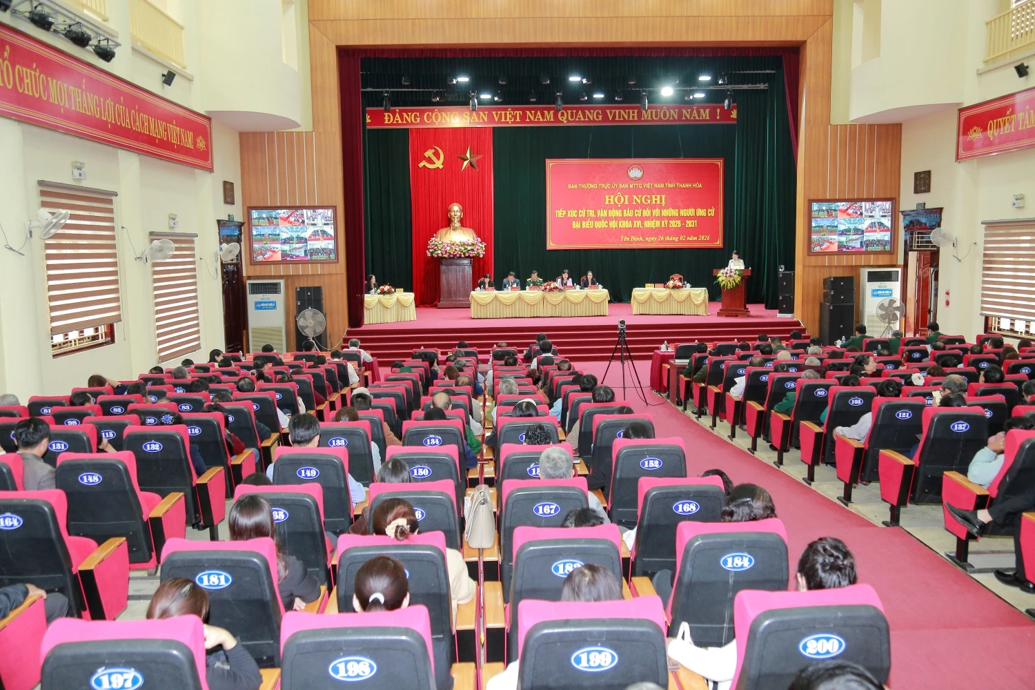 Hội nghị tiếp xúc cử tri với những người ứng cử đại biểu Quốc hội khóa XVI, nhiệm kỳ 2026-2031