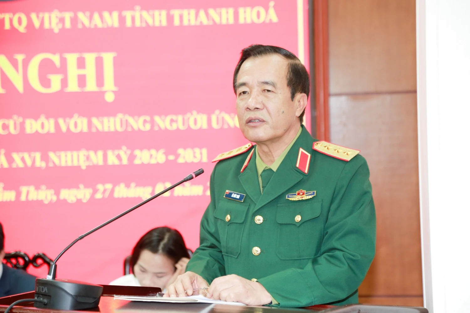 Ứng cử viên ĐBQH khóa XVI tiếp xúc cử tri các xã Cẩm Thủy, Cẩm Thạch