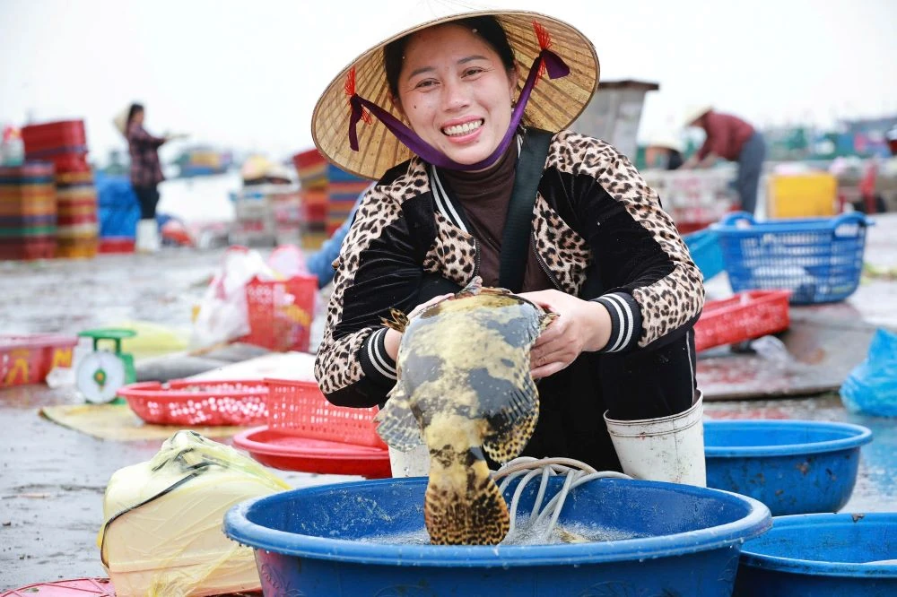 Biển Nghi Sơn nhộn nhịp đầu năm