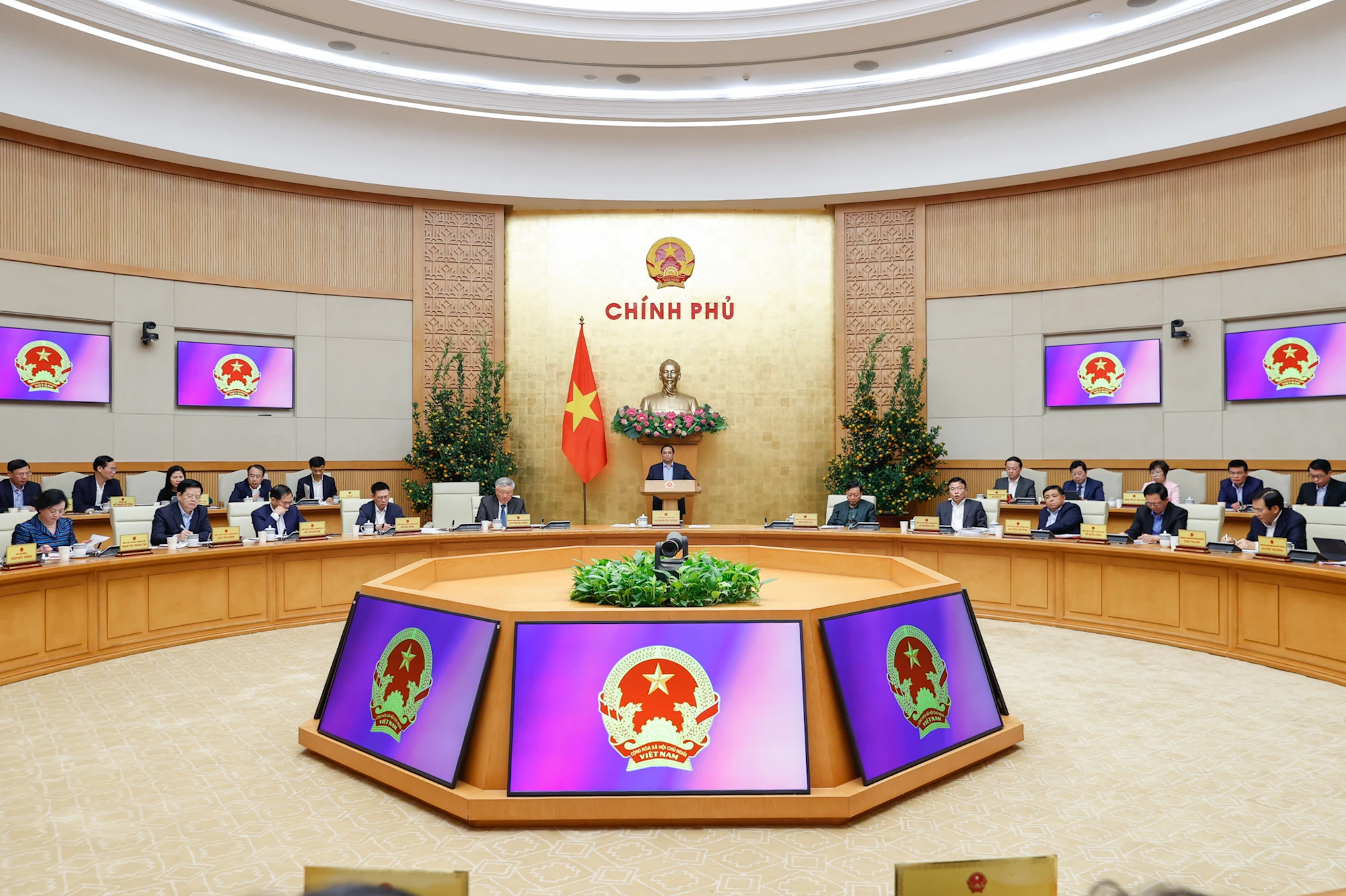 Thủ tướng Chính phủ: Tập trung triển khai ngay các nhiệm vụ trọng tâm sau Tết