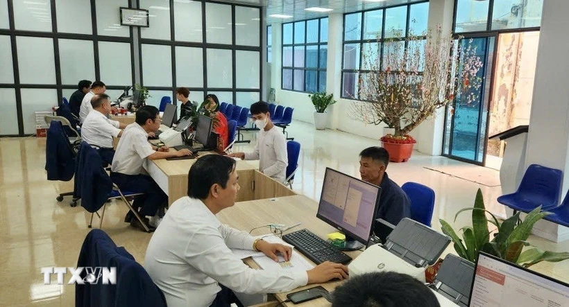 Thủ tướng: Đôn đốc thực hiện nhiệm vụ trọng tâm sau kỳ nghỉ Tết Bính Ngọ